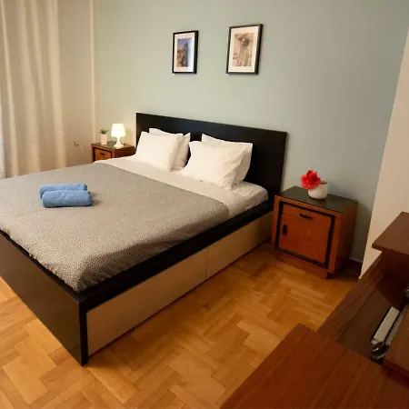 Houseloft White Tower Plaza Appartamento *