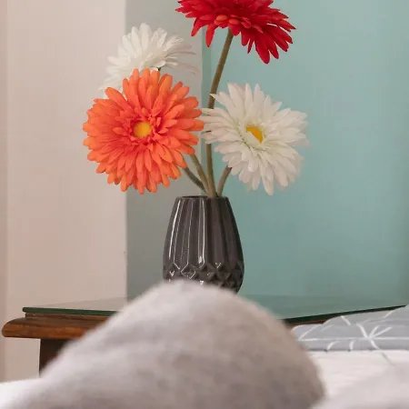 Houseloft White Tower Plaza Apartment *